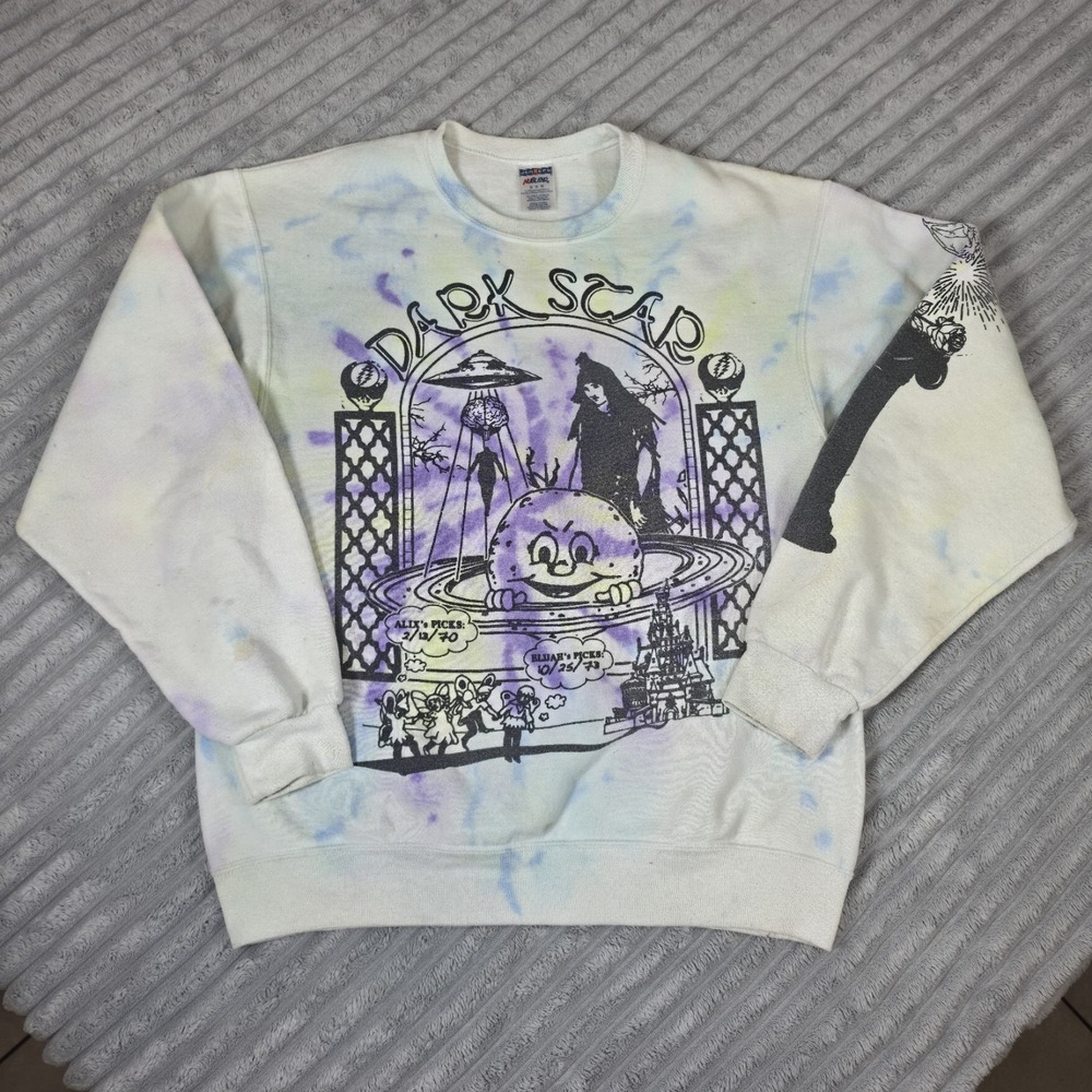 Vintage JERZEES NUBLEND "Dark Star" Retro Looking Size Medium All over Print